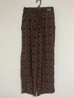 AMERICAN HOLIC花柄ワイドパンツ オレンジとネイビー