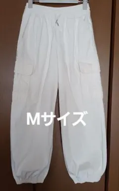 GU　アイボリー　カーゴパンツ