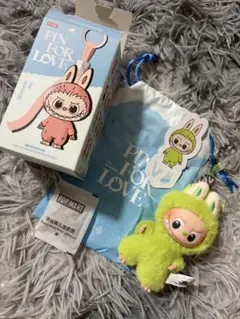 正規品☆LABUBU PIN FOR LOVE POPMART イニシャルV