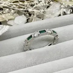 エメラルド×ホワイトダイヤエタニティリング☆11号☆キュービックジルコニア