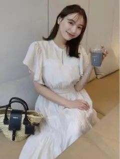 Herlipto Little Butterfly Sleeve Dressのサムネイル