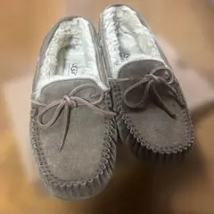 UGG アグ　23センチ　ローファー　モカシン