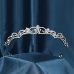 シルバークリスタルティアラ　ウェディング　ブライダル　アクセサリー　結婚式