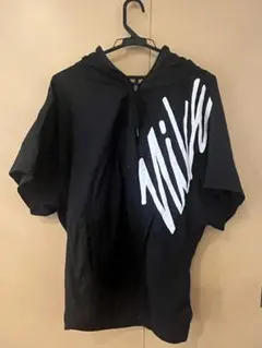 NIKE ナイロン　ハーフジップ　半袖パーカーのサムネイル