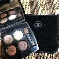 シャネルアイシャドウ CHANEL