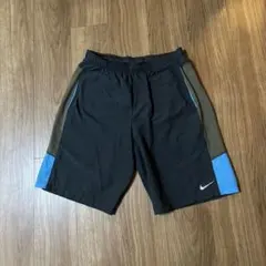 NIKE ショートパンツ