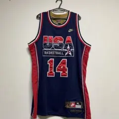 Item thumbnail for item 230ff66a-0edc-4a40-9da0-91636380ad8a