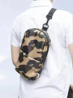 A BATHING APE カモフラ柄 ボディバッグ