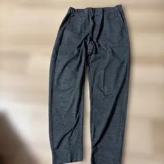 グレー ストレッチパンツ 140