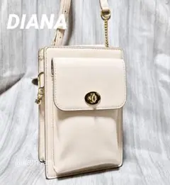 美品【DIANA】ショルダーバッグ・スマホショルダーバッグ　ホワイトのサムネイル