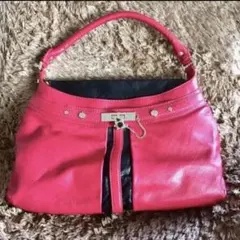 MARC BY MARC JACOBS ビビッドピンクのバッグ