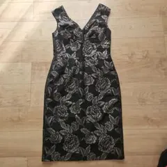 ☆LAURA ASHLEYブラック×スモーキーシルバー刺繍ドレスワンピース美品☆