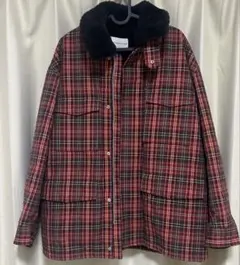 GU and beautiful people赤チェックアウター