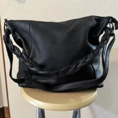 美品　ear PAPILLONNER レザー 黒 ショルダーバッグ