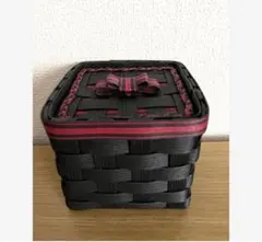 フタ付き四角い小物入れ　ブラック