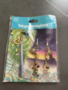東京ディズニーランドの30周年記念グッズであるイヤホンジャックアクセサリーセット