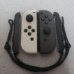 Switch　ジョイコン　左右　ホワイト&ブラック