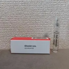 Glossier you　グロッシアーユー 香水 サンプルのサムネイル