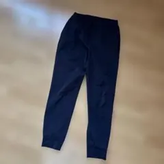 UNIQLO 黒 ウルトラストレッチドライEXジョガーパンツ160