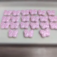 ピンク蝶々型ビーズ 21個セット ロゴ入り