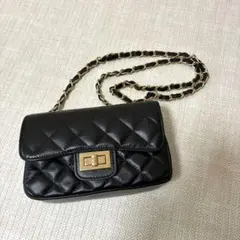 AULENTTI/オーレンティ　レザーキルティングショルダーバッグ