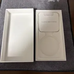 Apple iPhone SE (第3世代) の空箱