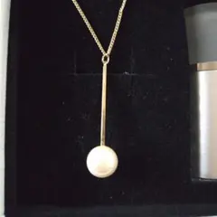 ロングネックレス ホワイトパール付き