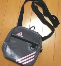 可愛いアディダス 肩掛け2ウェイバック