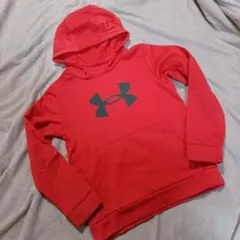 サイズ 140　UNDER ARMOUR　パーカー