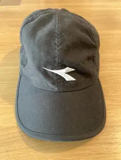 ディアドラ　黒テニスキャップ
