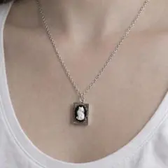 猫 カメオネックレス シルバー ブラック アンティーク調 キャット ペンダント