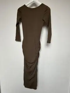 極美品JAMES PERSE カーキ　ロングスリーブ 膝下ワンピースのサムネイル