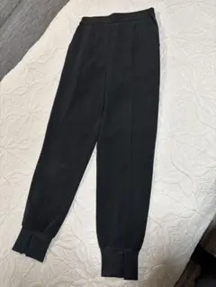 GU スリットジョガーパンツ　　ブラックM