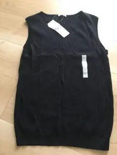 新品！GU！ノースリーブ ニットセーター　レディースM