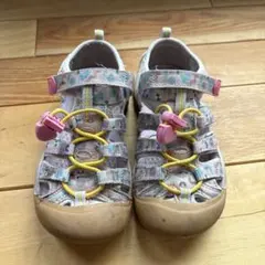 KEEN マルチカラー サンダル　18.5cm