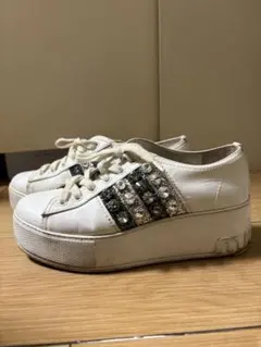 Item thumbnail for item 09c1b408-7c26-4ba4-9ce5-13ae632cf66f