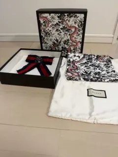 GUCCI × LIBERTY コラボ ネックボウスカーフ オレンジ - メルカリ