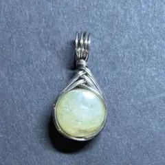 WP298S 天然石 ワイヤーラッピング ペンダントトップ ゴールデンマイカ