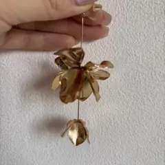 ピアス　ゴールドピアス　ウェディングピアス