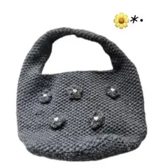 グレーの編み物バッグ 編み物 ハンドメイド バッグ