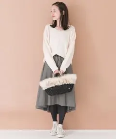 URBAN RESEARCH■後ろ下がりフレアスカート