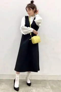 ジーユー　Ｖワンピ