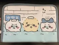 ちいかわ マルチケース 粧美堂のサムネイル