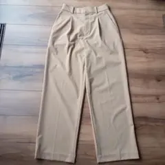 UNIQLO　タックワイドパンツ　ベージュ　S