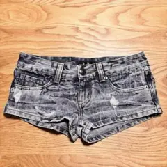 ショートデニムパンツ ショーパン　ダメージ　ビンテージ加工　ジーパン　ミニ丈