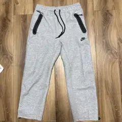 Nike テックフリース グレー