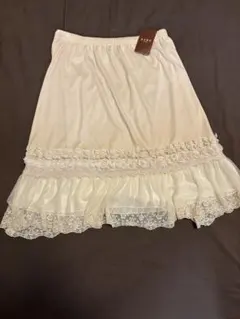 【新品・美品】axes femme お花モチーフペチスカート タグ付き