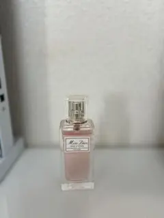 Miss Dior ローズ&ローズ ヘアミスト