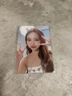 TWICE ナヨン NAYEON eyestar トレカ カラコン 印刷サイン入 - メルカリ