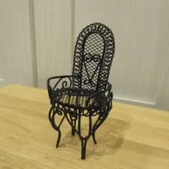アイアン製ミニチュアチェア